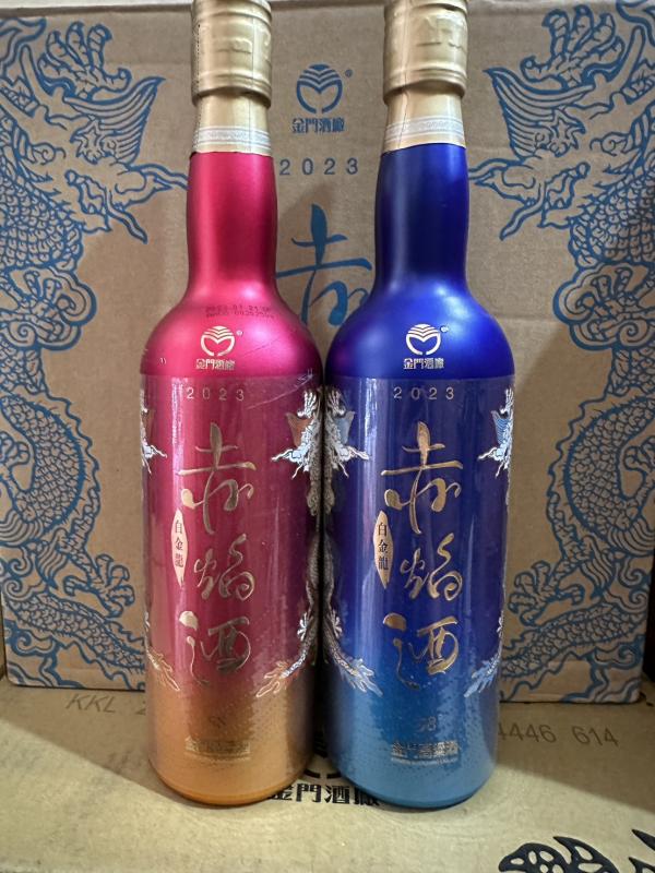 58度0.6L白金龍赤焰金門高粱酒(2023藍紅)